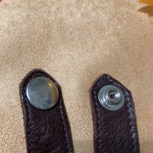 ๐ป๐ป๐ป BOG2 SALE ITEM! BOHO Leather Cosmetic Bag with Leather Strap with a Snap - Picture 2 of 5